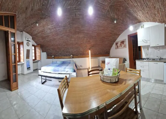 A Casa Di Gio アパート アオスタ